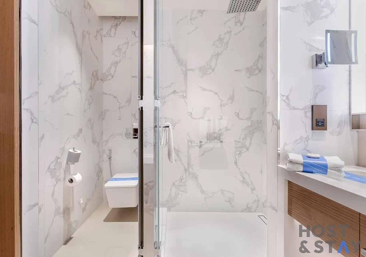 Luxurious 2 Bedroom In Address Opera Downtown Dubai